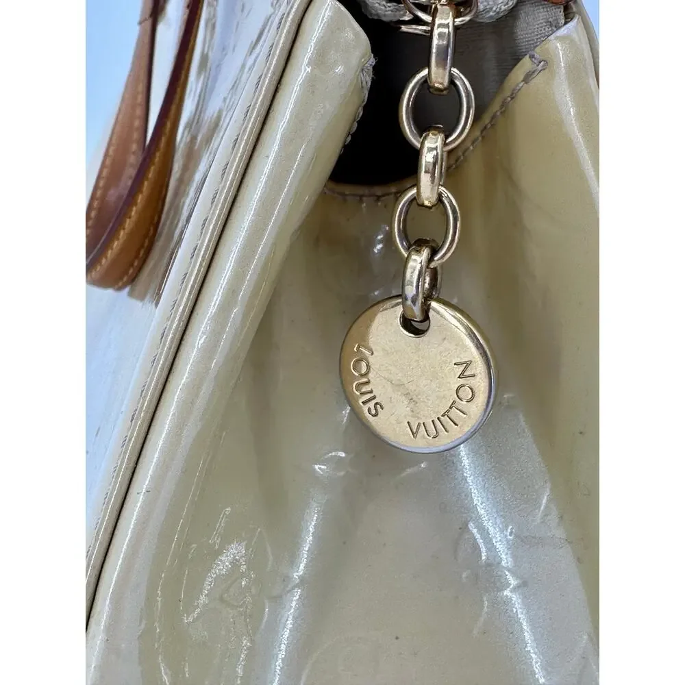 Louis Vuitton Brea MM Monogram Vernis Cream Patent Leather Bag + Entrupy Cert